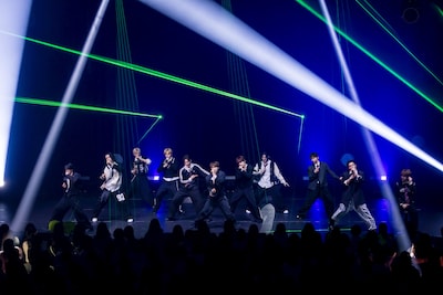 INIの8thシングル「PULSE」リリース記念イベントの様子。