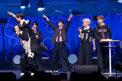 INIの8thシングル「PULSE」リリース記念イベントの様子。