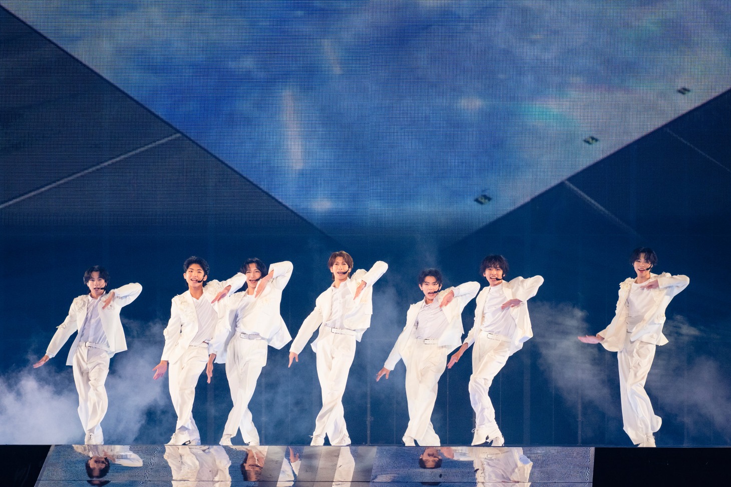 CLASS SEVEN。「to HEROes ～TOBE 3rd Super Live～」愛知公演より。