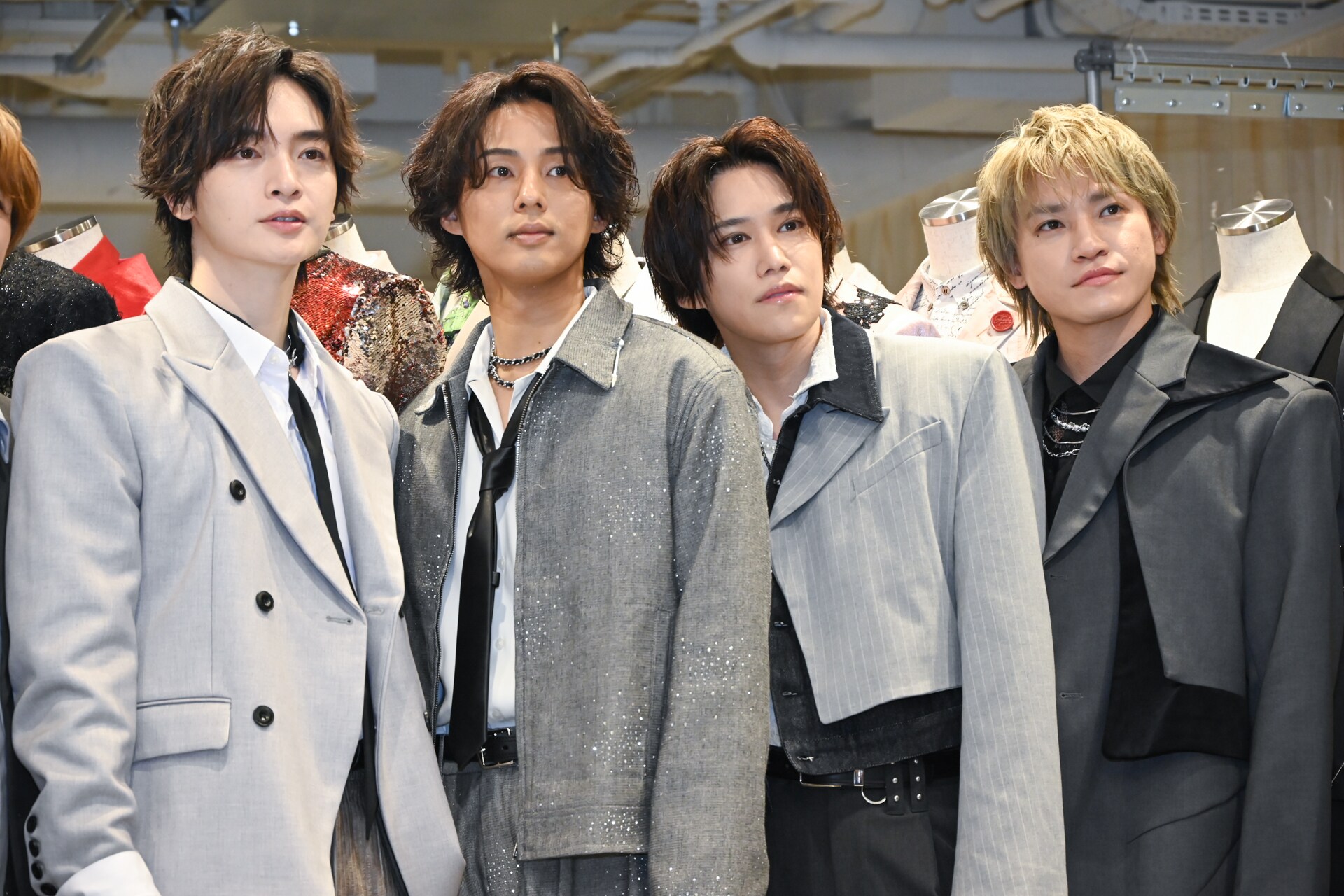 左から玉森裕太、藤ヶ谷太輔、千賀健永、二階堂高嗣。 [画像ギャラリー