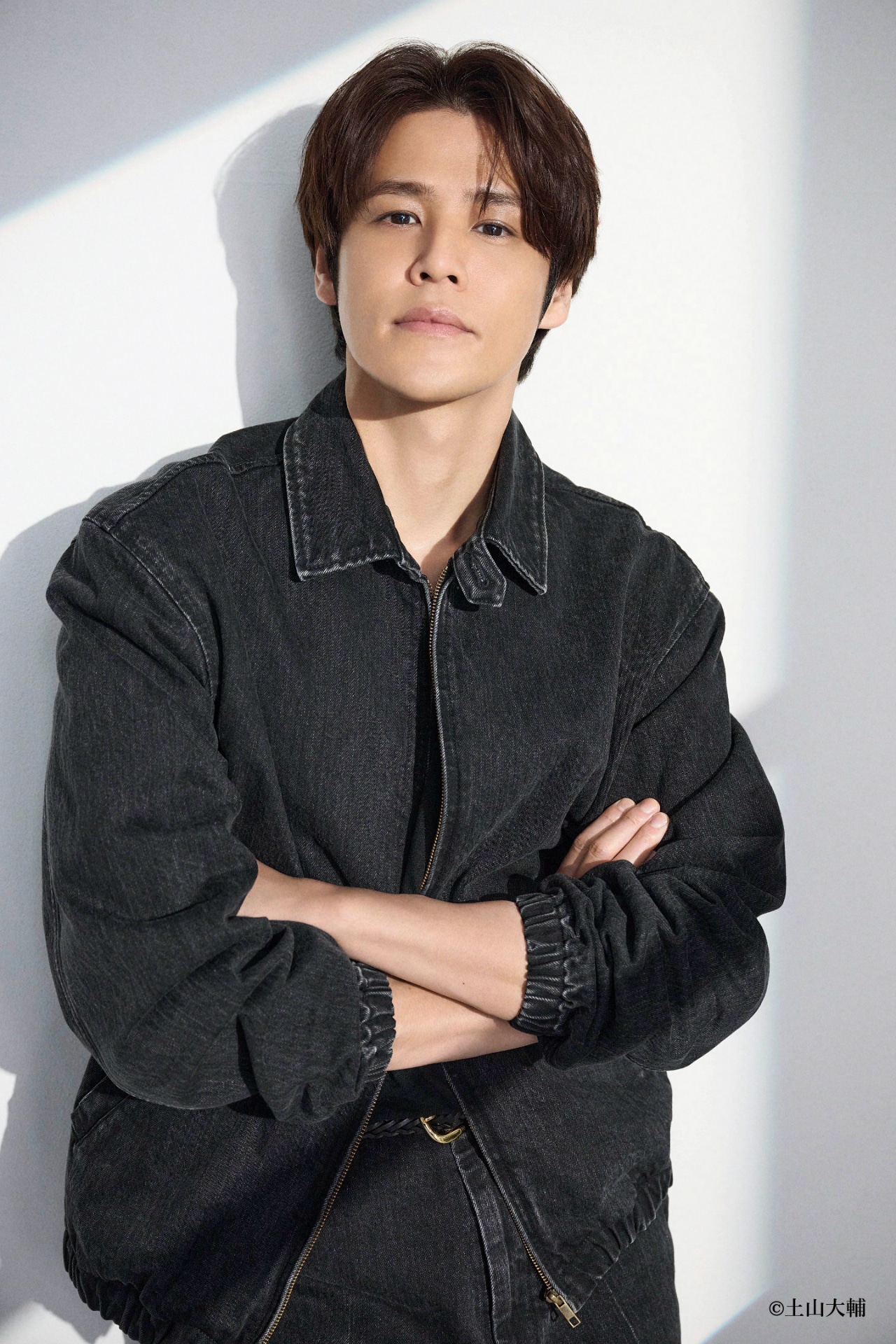 滝川具挙を演じる宮野真守。