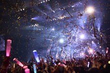 THE ALFEEのライブの様子。