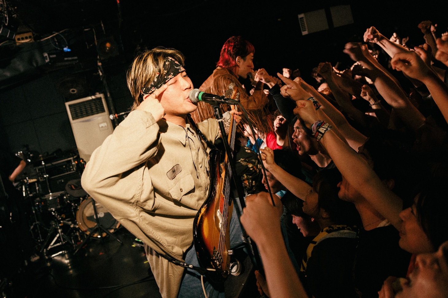 須藤俊（B / ハルカミライ）（撮影：小杉歩）