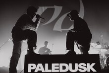 「What is Paledusk?? TOUR 2026」リハーサルの様子。（撮影：kawado / X・Instagram［@kawado_photo］）