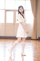 軽やかに踊る瀬戸口心月（乃木坂46）。