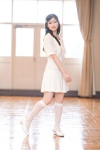 軽やかに踊る瀬戸口心月（乃木坂46）。