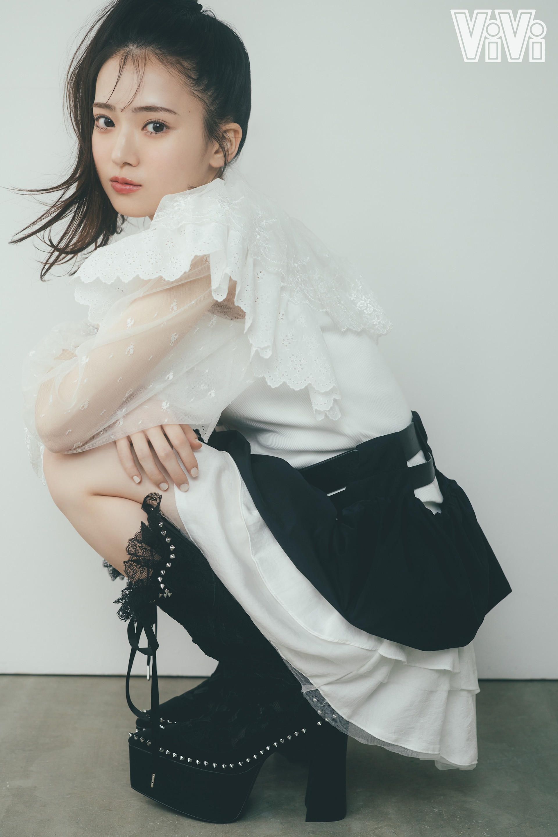 乃木坂46瀬戸口心月は「先輩方のように美しくなりたい」ViVi初の
