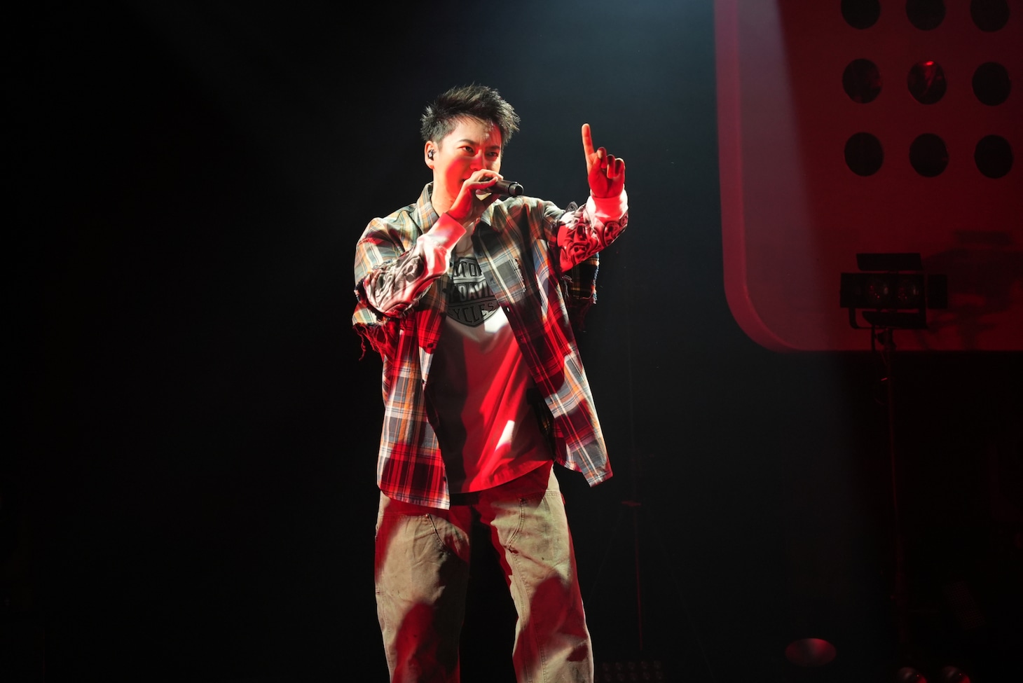 三山凌輝、BE:FIRST離脱後初ソロライブを開催「ここが0、宇宙と世界に轟かせてレジェンドになる」