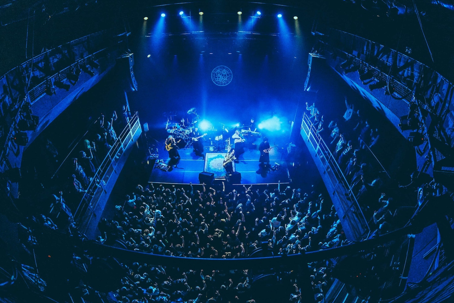 4月25日に行われた逹瑯「LIVE HOUSE TOUR [VILLAINS chapter 2]」浅草花劇場公演の様子。（撮影：冨田味我）