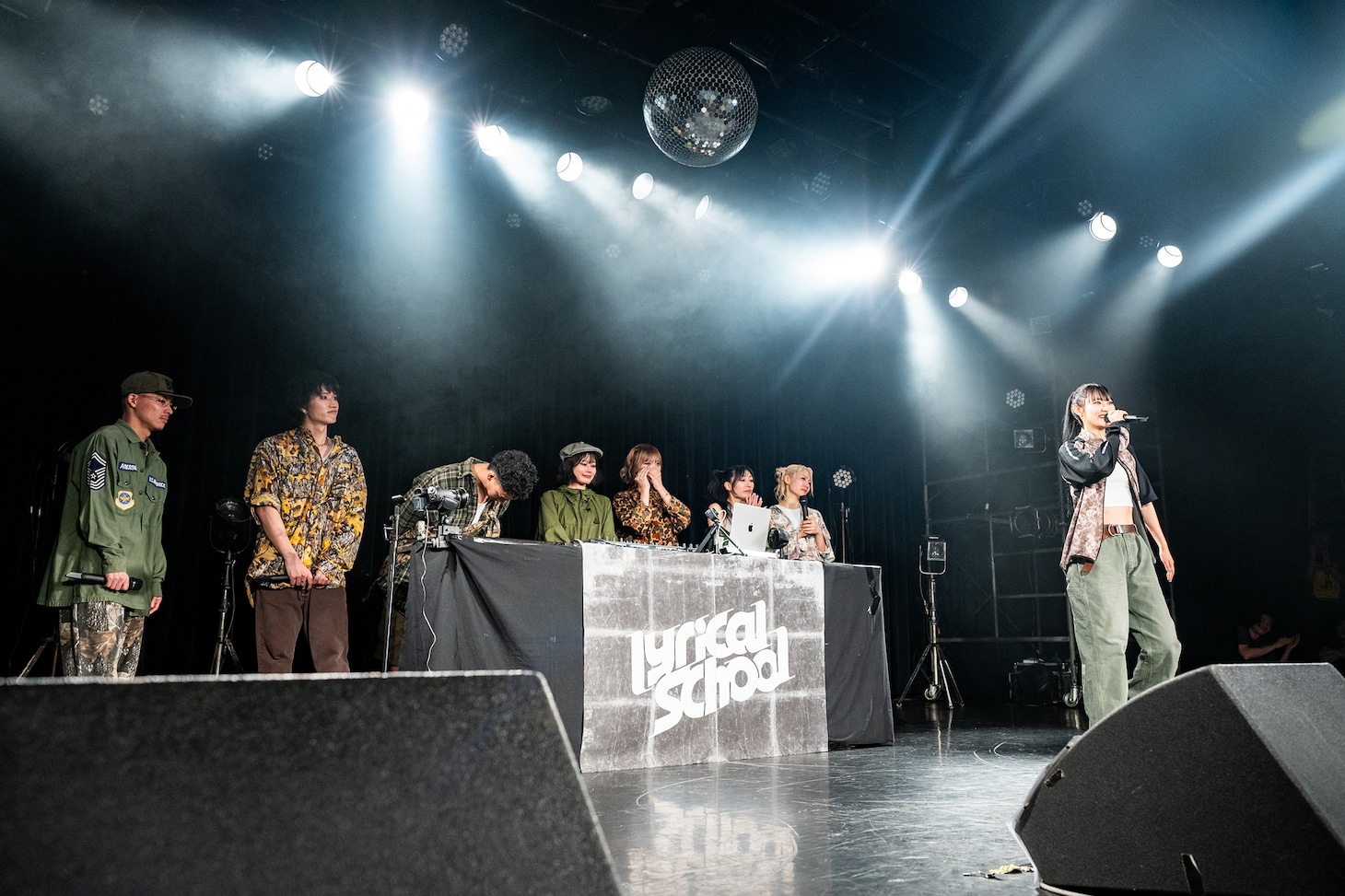 最後のメッセージを送るminan（右端）。