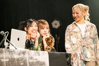 楽しそうなmana、hana、sayo（左から）。