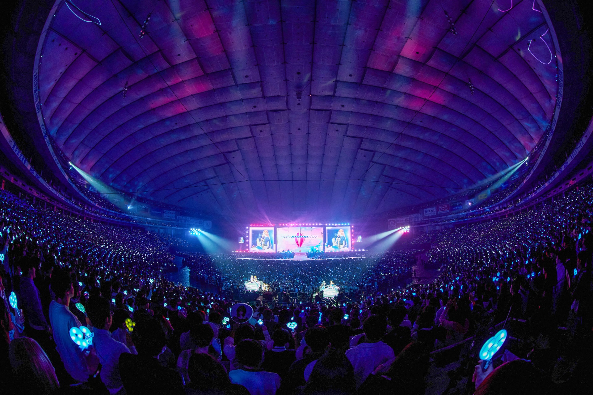 aespa初の東阪ドーム公演が終幕、ソロ曲・初披露のユニット曲含む24曲
