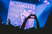 Hi-STANDARD「Screaming Newborn Baby」Kアリーナ横浜公演の様子。（撮影：西槇太一）