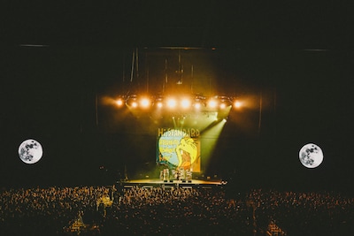 Hi-STANDARD「Moon」演奏中の様子。（撮影：西槇太一）