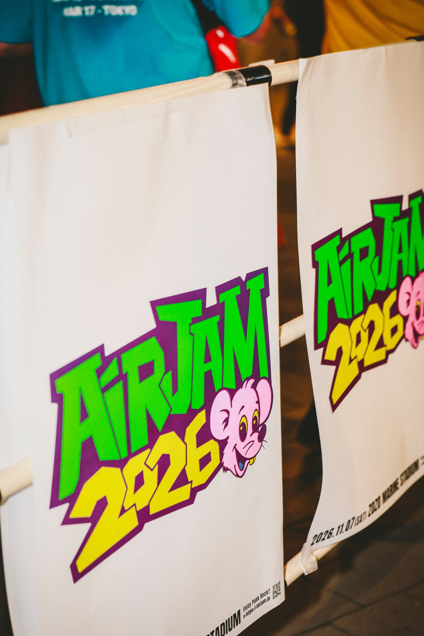 場内に掲出された「AIR JAM 2026」ロゴ。（撮影：西槇太一）