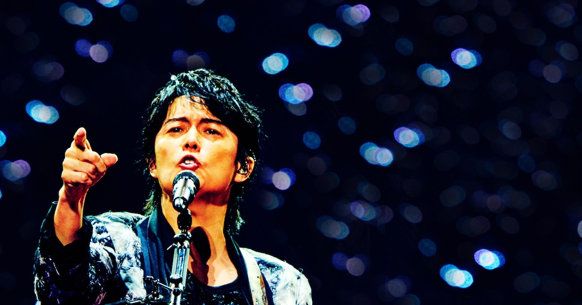 福山雅治が全国アリーナツアー武道館公演で新曲初披露、新アルバムタイトル「超新星」の由来を明かす