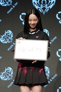 「もんじゃ＆やき」と回答したKARINA（aespa）。