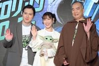 左から尾上松也、高城れに（ももいろクローバーZ）、野口聡一。