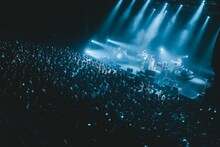 「the cabs two-man tour "MORGEN"」よりindigo la Endのステージの様子。（Photo by Kazma Kobayashi）