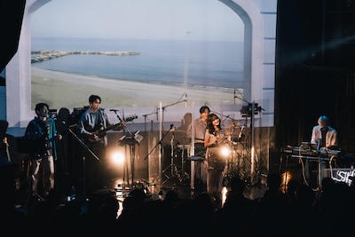 「SHE IS SUMMER 10th Anniversary Live『Waterful』」の様子。（Photo by Hiroki Yamaguchi）