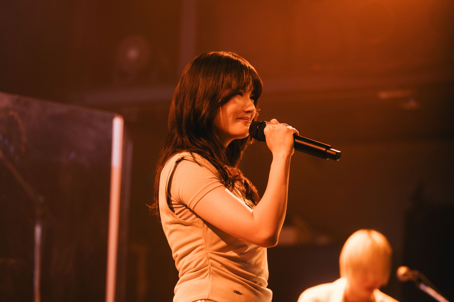 MICO（SHE IS SUMMER）（Photo by Hiroki Yamaguchi）