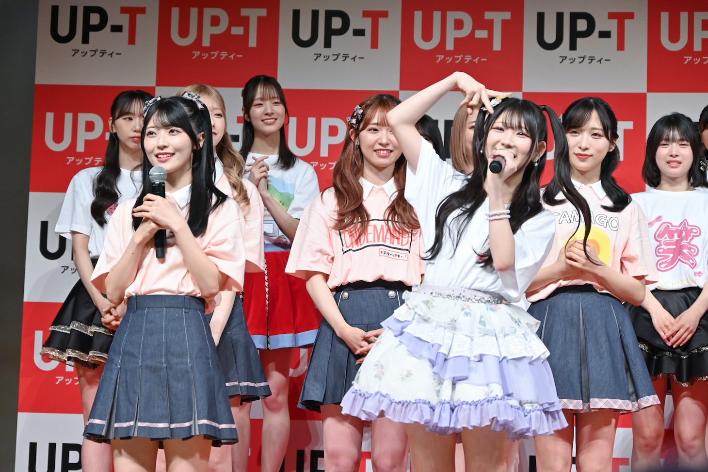 左から佐藤綺星、河村優愛。