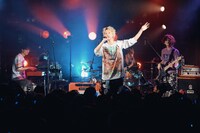 「MON7A LIVE HOUSE TOUR 2026 "B→DASH!!”」の様子。（Photo by Tatsuya Kawasaki）