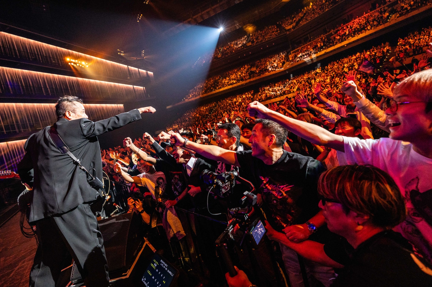 「7 NIGHTS SPECIAL in ARENA 2025」の模様。