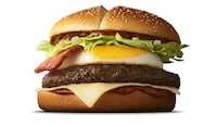 マクドナルド「炙り醤油風 たまごベーコン肉厚ビーフ」