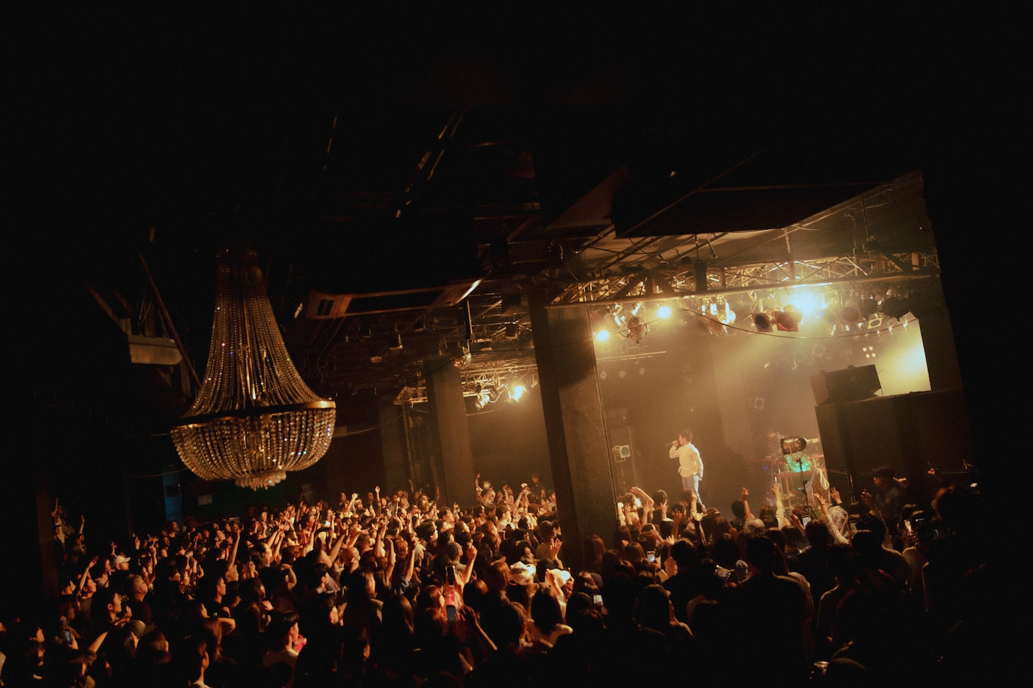 「SIRUP LIVE HOUSE TOUR 2026 "TURN THE PAGE"」Yokohama Bay Hall公演の様子。（Photo by Leo Iizuka）