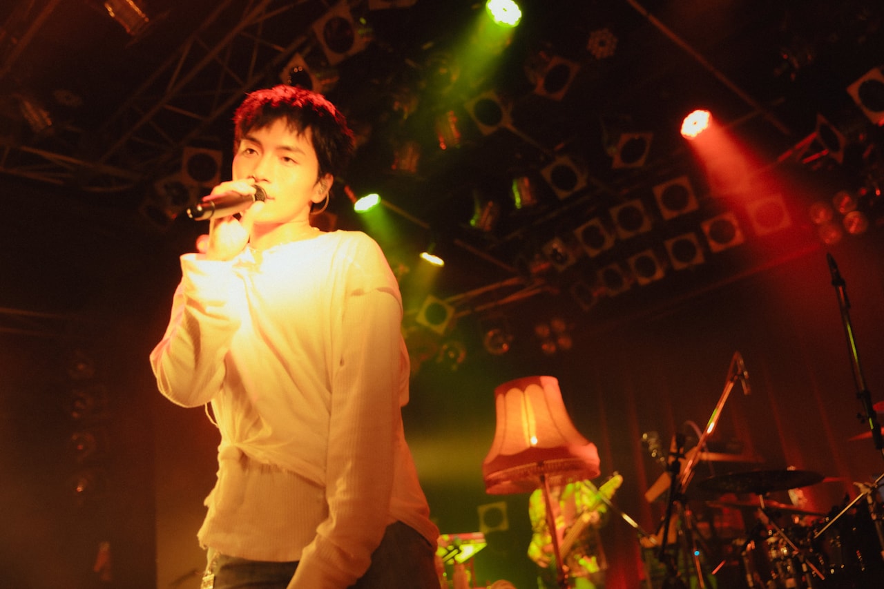 SIRUPがライブハウス＝居場所で届けた自由な音楽、ディアンジェロのオマージュも熱狂誘う