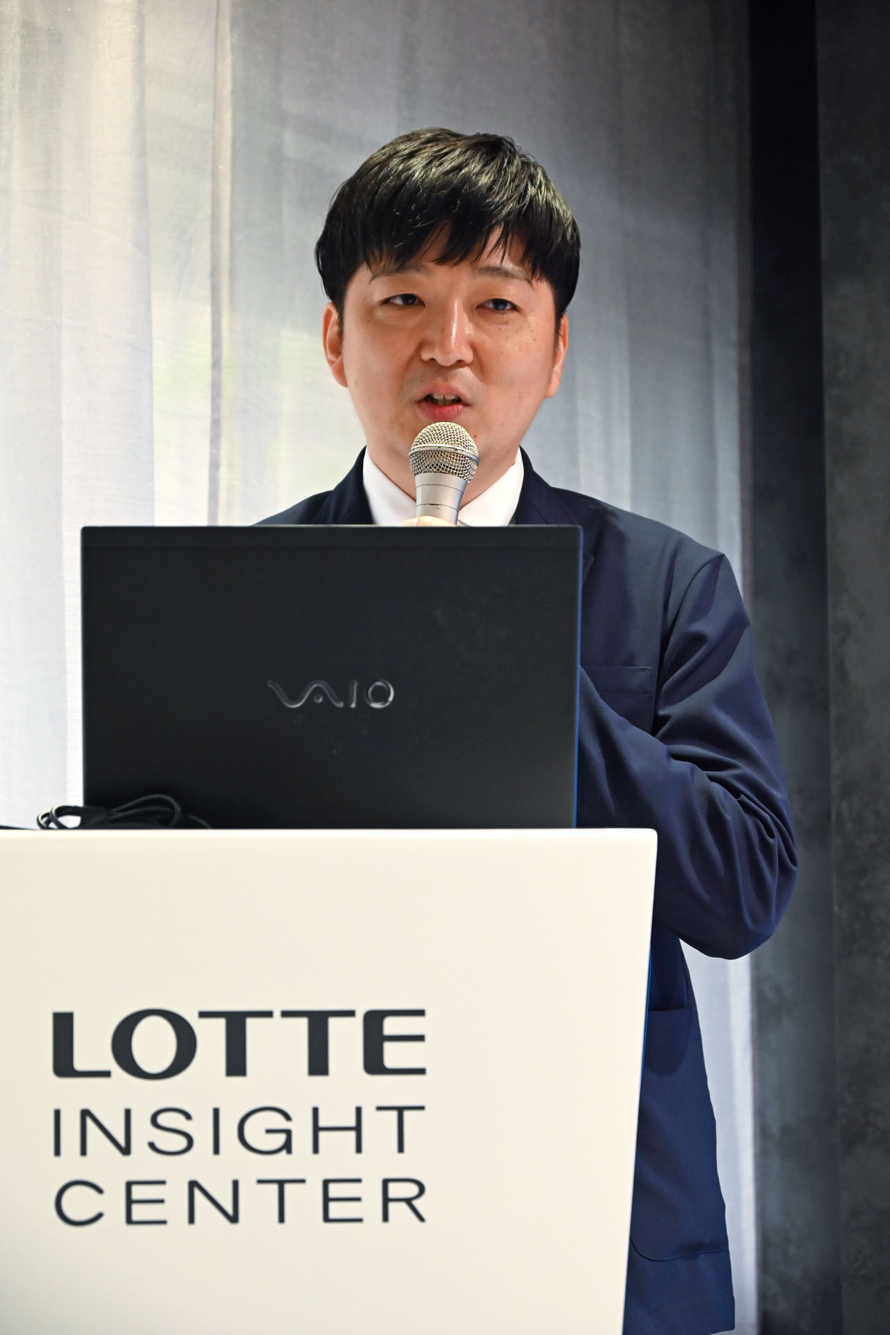 株式会社ロッテホールディングス・ウエルネス事業戦略部の平井翔大氏。
