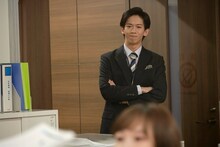 「あざとかわいいワタシが優勝」第6話より、船津稜雅演じる清水課長。
