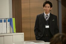 「あざとかわいいワタシが優勝」第6話より、船津稜雅演じる清水課長。