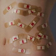 ちゃくら「GIRLS BAND NEVER DIE」初回生産限定盤ジャケット