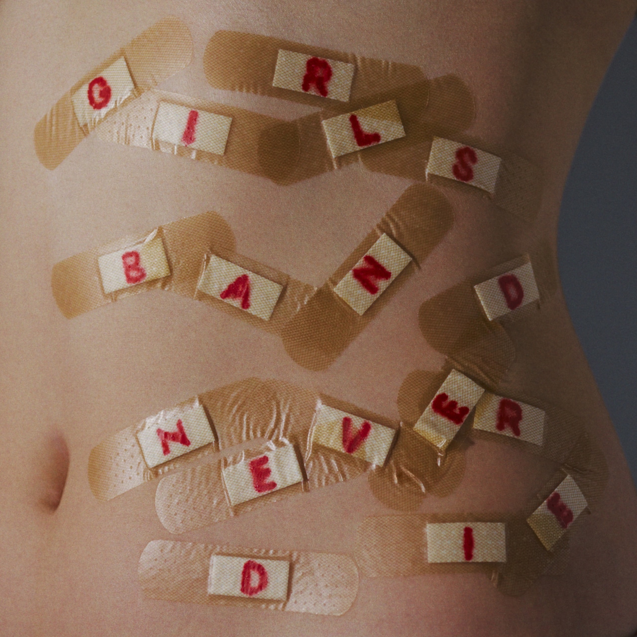 ちゃくら「GIRLS BAND NEVER DIE」初回生産限定盤ジャケット