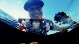 SHEN「Breathe Aloha Now」ミュージックビデオより。