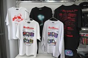 新作のTシャツやロンT。