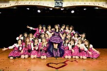 AKB48「向井地美音 卒業公演」集合写真 ©AKB48