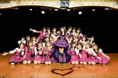 AKB48「向井地美音 卒業公演」集合写真 ©AKB48