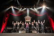 「渡辺美里 ULTRA POP スペシャル ～じゃじゃ馬40th～」の様子。（撮影：森島興一）