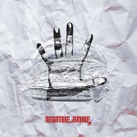 Dannie May「ネガティヴジャンキー」配信ジャケット