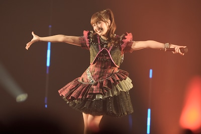 佐々木彩夏 ©KING RECORDS