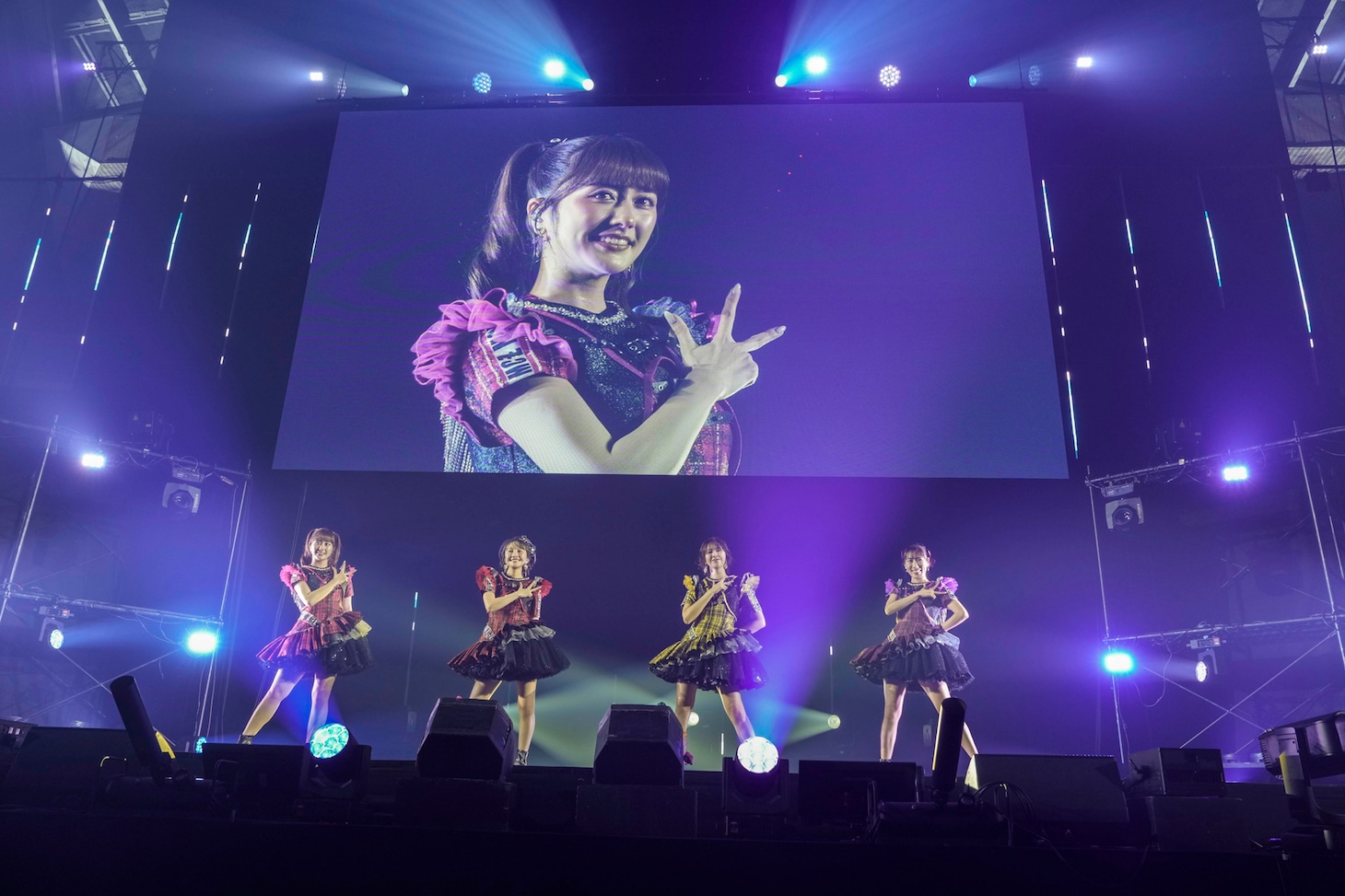 「東京ももクロランド」より、「MCZ THE LIVE 2026春 -18th Anniversary Roadmap-」の様子。©KING RECORDS