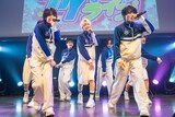 SHY内ユニット・POCKET PANiCによるパフォーマンスの様子。