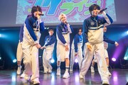 SHY内ユニット・POCKET PANiCによるパフォーマンスの様子。