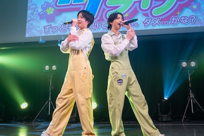峯大凱と脇龍真によるデュオ・峯脇。