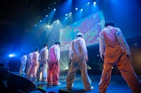 SHY内ユニット・POCKET PANiCによるパフォーマンスの様子。