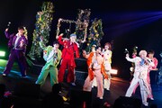 THE SUPER FRUITのホールツアー「ONE FLOWER HALL TOUR2026」初日公演の様子。