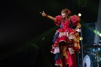 「中川翔子 20th Anniversary Birthday Live」より、中川翔子。（Photo by Ayumi Nagami）